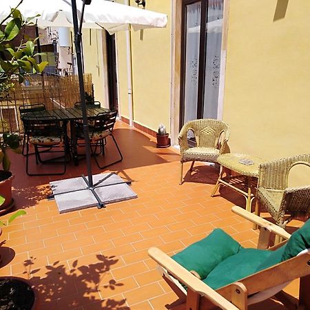 L'Oasi Di Sofia Appartamento Turistico Etnea Cavour Bellini CTA Exteriör bild